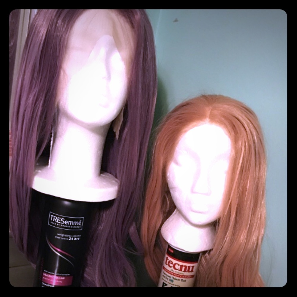 2 lace front wigs synthetic 24 in long